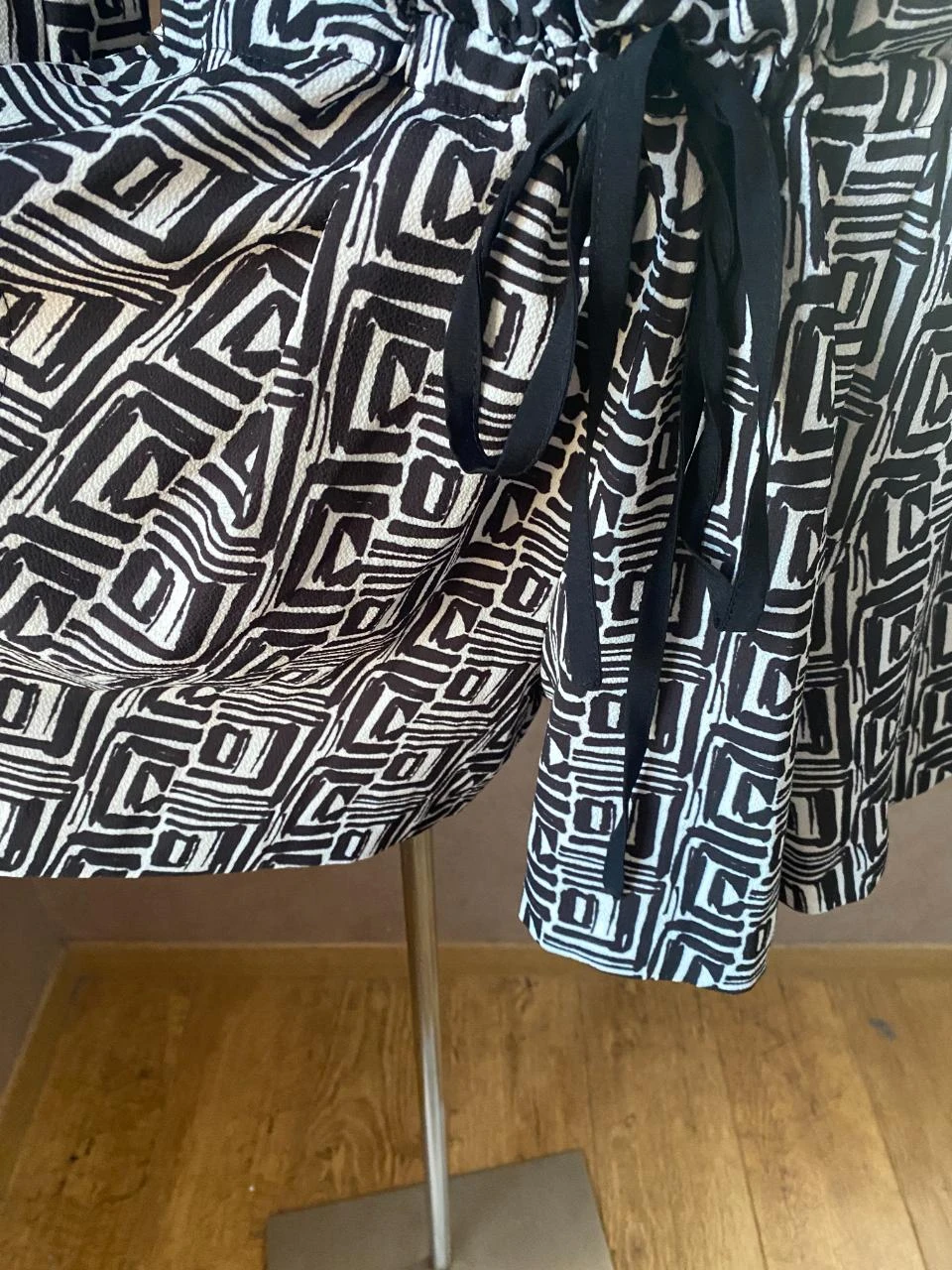 Combinishort La Fée Maraboutée maat 42 zwart & wit – Grafische print – photo 8